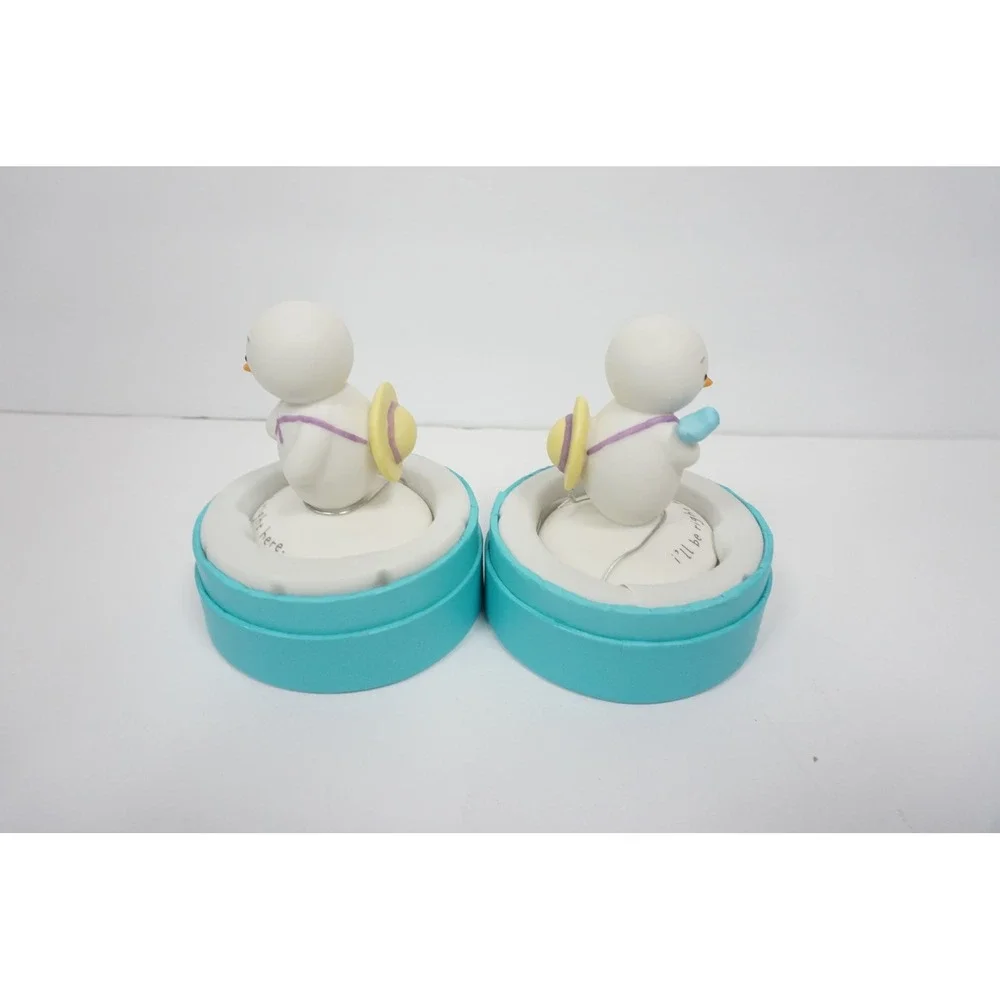 Hallmark lot figurine